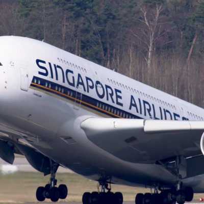 Flugzeug beim Start, Singapore Airlines, CC0 Creative Commons