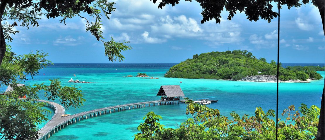 Jetty from the Bar Bawah Island, Indonesia Copyright Kathrin Hübner