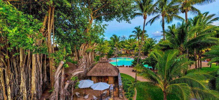 Dschungel und Pool um das Beachcomber Cannonier, Mauritius
