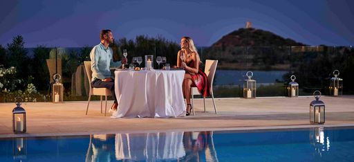 Conrad Chia Laguna - Dinner am Pool