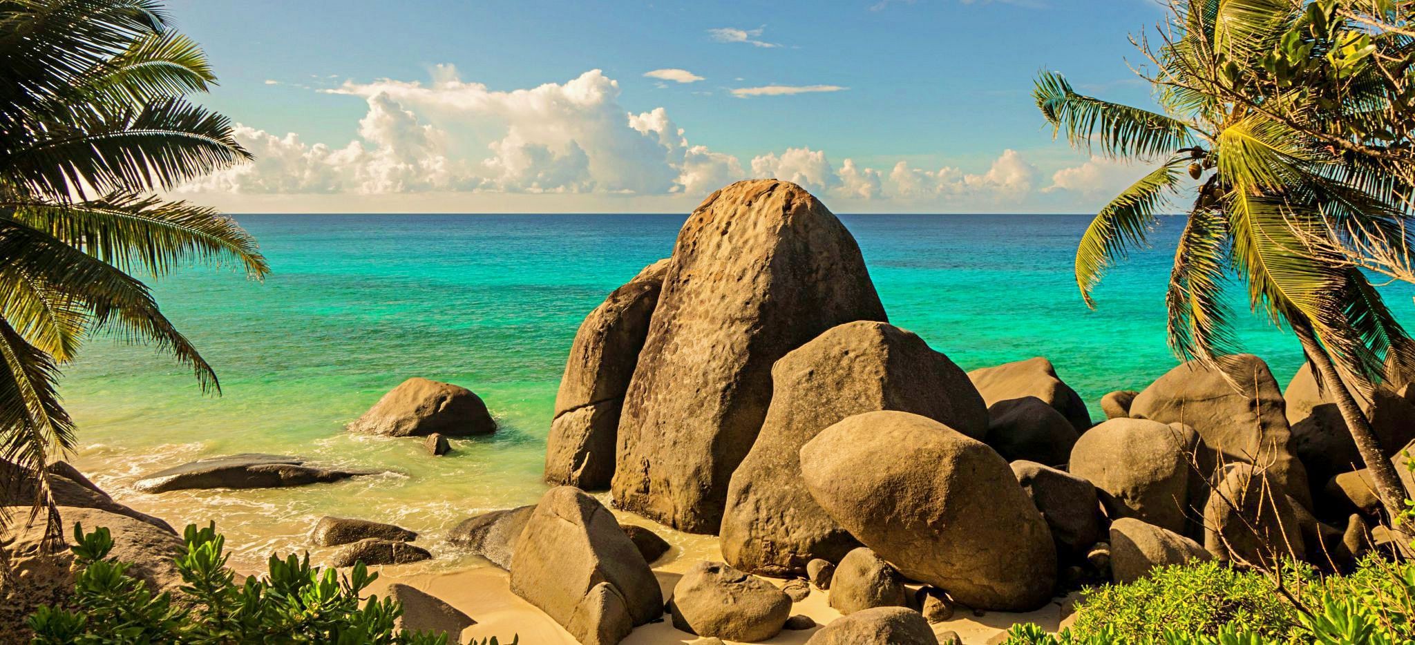 Granitfelsen am Strand