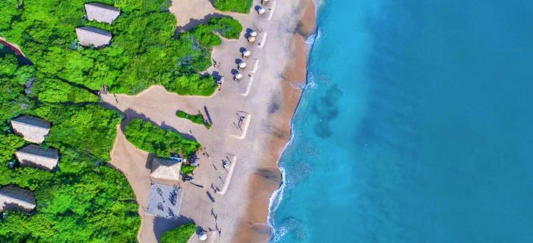Luftaufnahme des Hotels "Jungle Beach" auf Sri Lanka