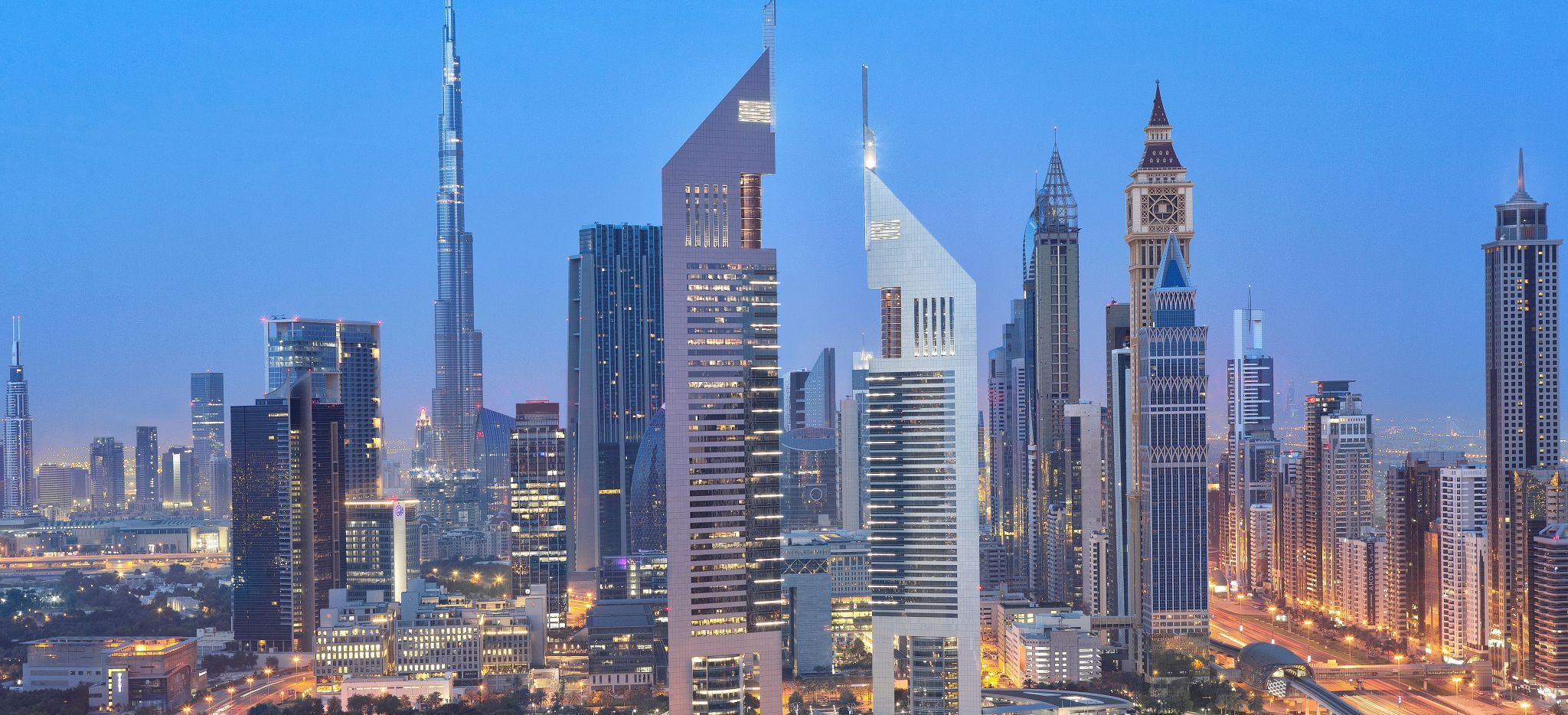 Skyline von Dubai, Burj Khalifah Emirates Towers